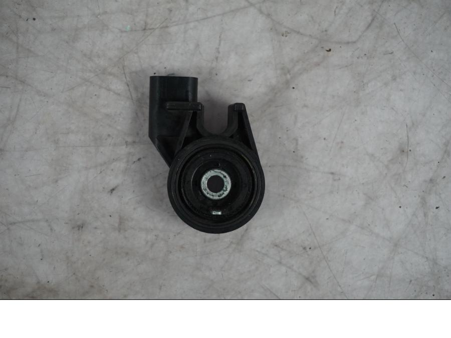 Baksidan på Sidostödsbrytare från en BMW S 1000 XR -2019 motorcykel.