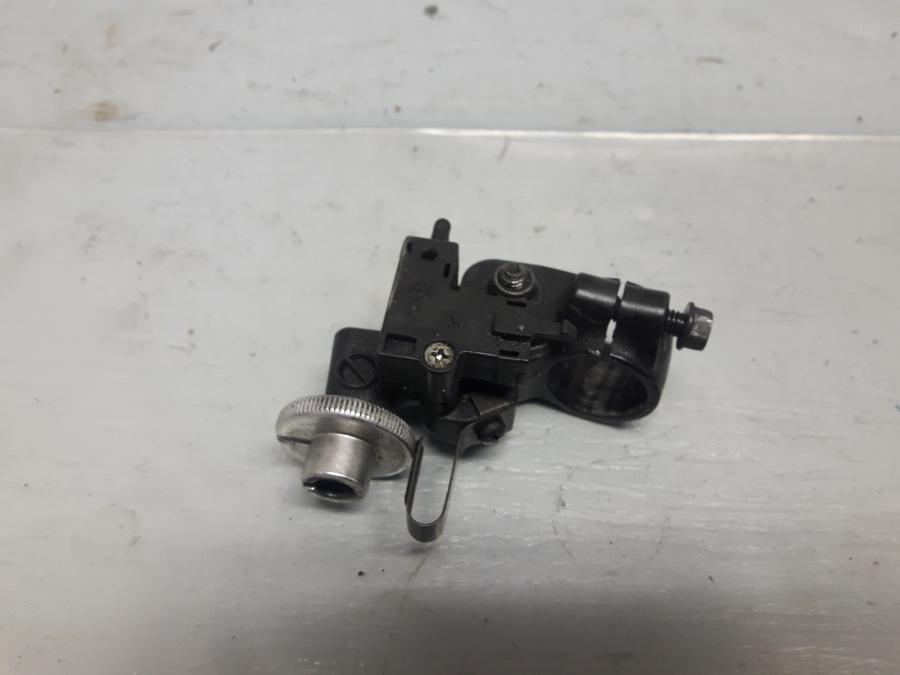 Baksidan på Kopplingsklo från en Yamaha FZ-6 -2004 motorcykel.