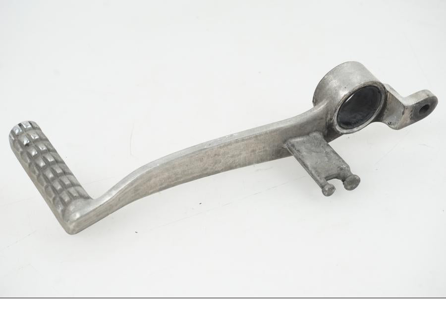 Snett uppifrån på Bromspedal från en Suzuki GSX-R 1000 -2007 motorcykel.