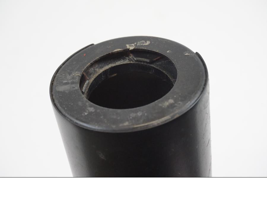 Vänster sida på Gaffelbensskydd från en Suzuki VL 1500 -1999 motorcykel.