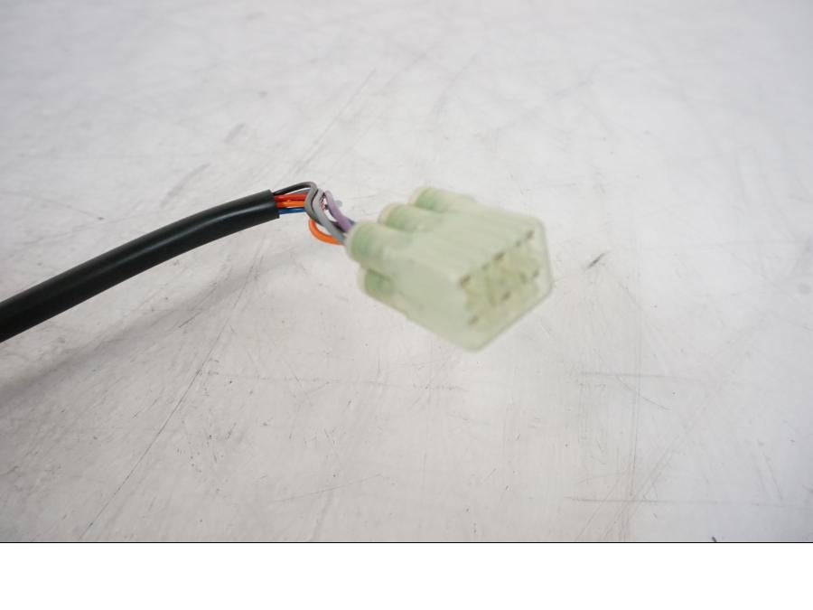 Extrabild1 på Gasreglage från en KTM 1290 Super Duke R -2023 motorcykel.