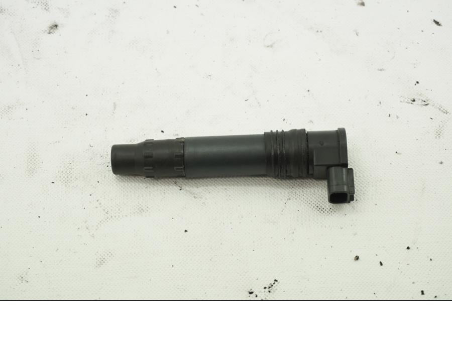 Framsidan pÄ TÀndspole frÄn en KTM 1190 Adventure -2014 motorcykel.