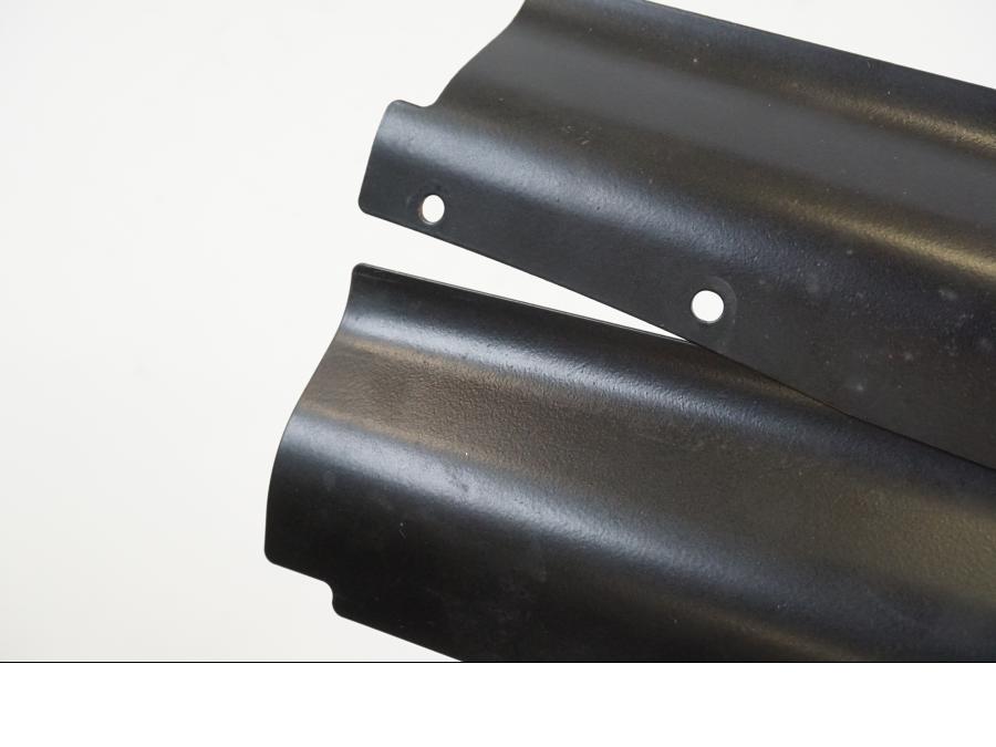 Vänster sida på Strålkastarkåpa från en Suzuki VL 1500 -1999 motorcykel.