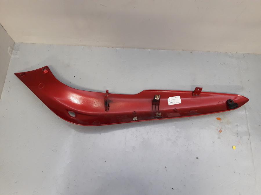 Höger sida på Sidopanel från en BMW R 1150 R -2004 motorcykel.