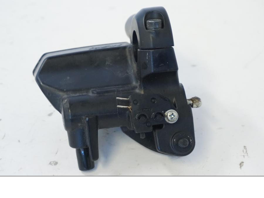 Extrabild2 på Bromshuvudcylinder från en Kawasaki ER-6N -2012 motorcykel.