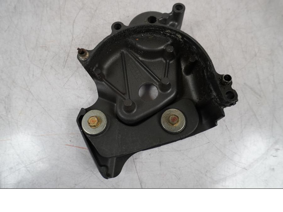 Höger sida på Drevkåpa från en Honda VFR 800 -2005 motorcykel.