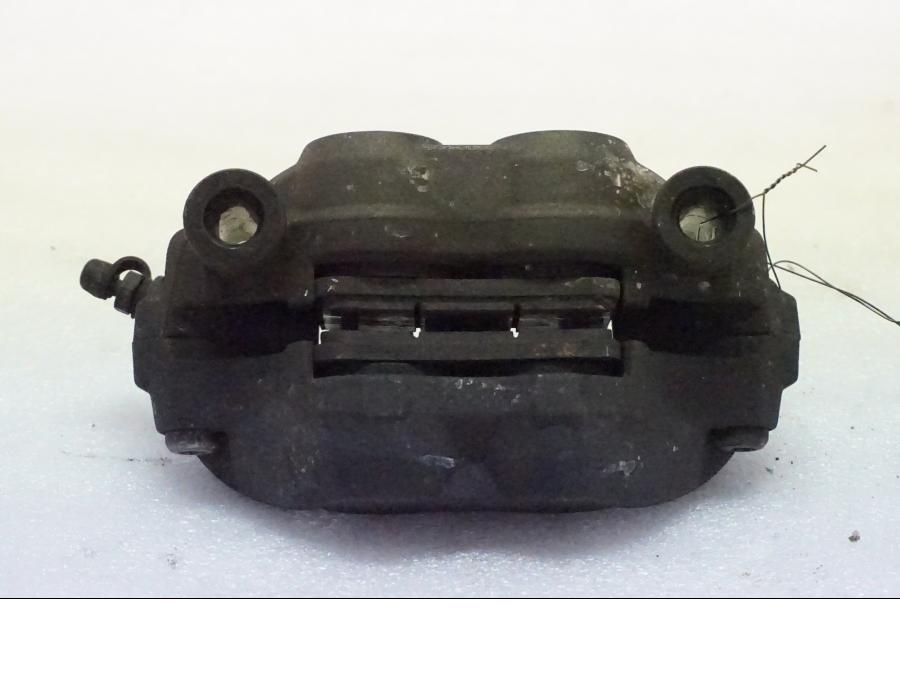 Baksidan på Bromsok från en Kawasaki ZX-10R -2008 motorcykel.