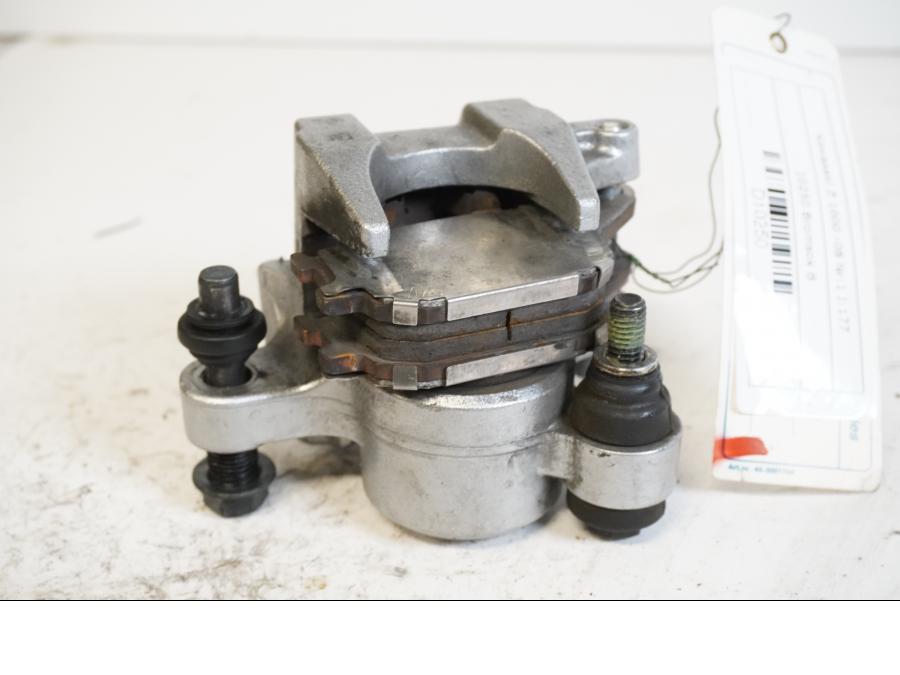 Höger sida på Bromsok från en Kawasaki Z 1000 -2008 motorcykel.