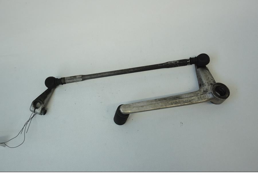 Baksidan pÄ VÀxelpedal frÄn en Honda CBR 900 RR -1997 motorcykel.