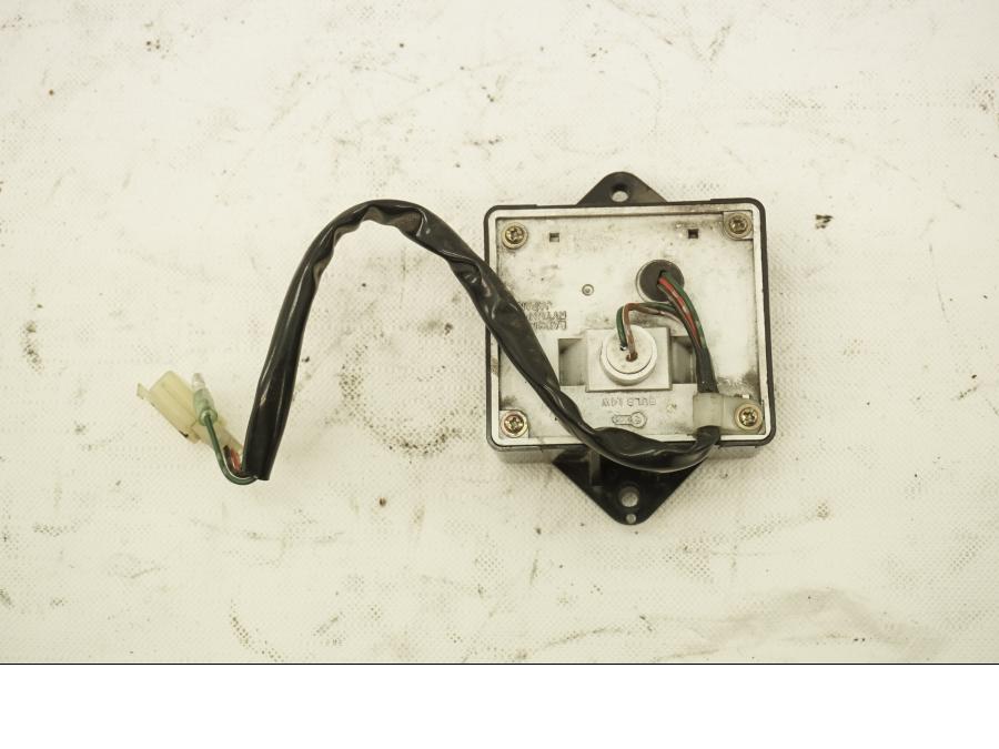 Baksidan på Klocka från en Honda ST 1100 -1999 motorcykel.