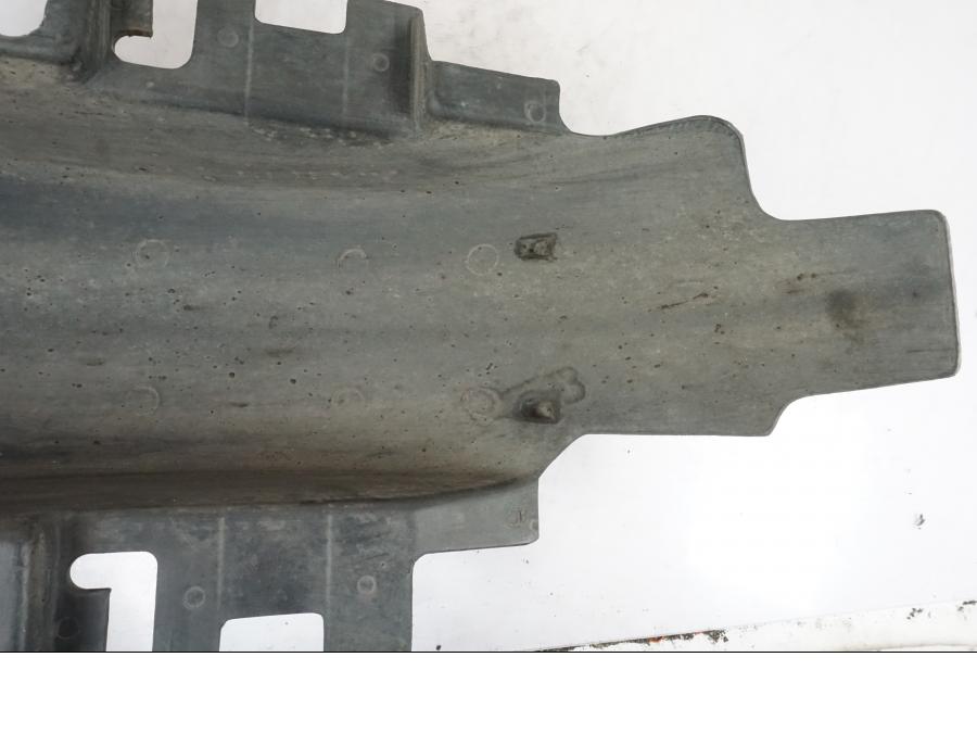 Extrabild1 på Undertail från en Honda CBR 1000 F -1989 motorcykel.