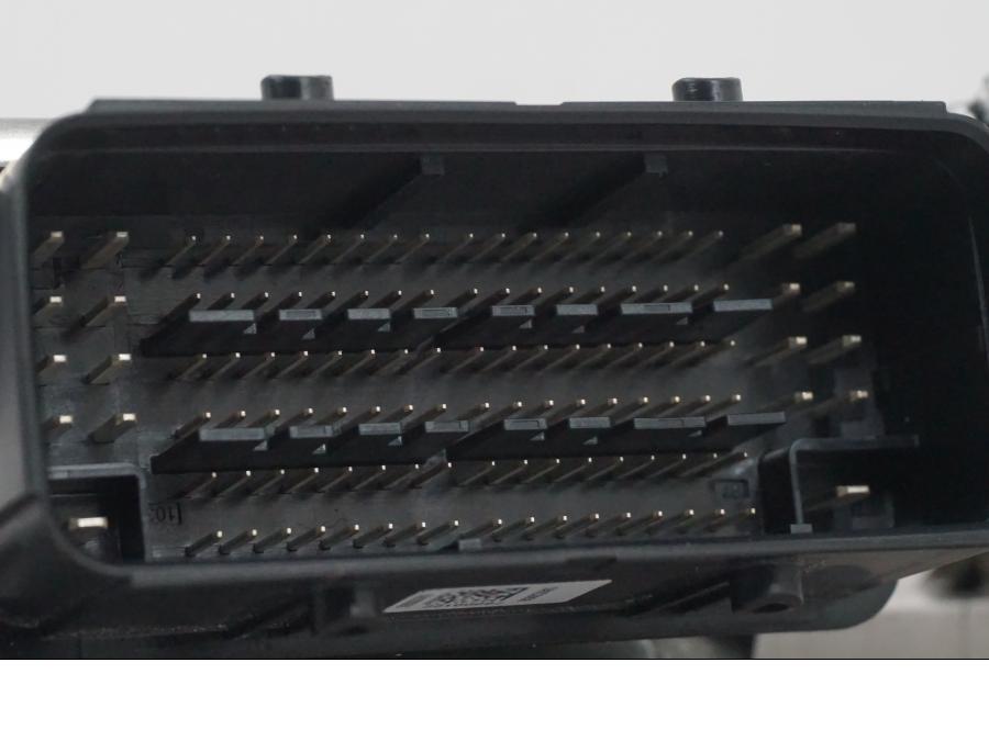 Extrabild2 på CDI / ECU från en Ducati Multistrada V4 -2024 motorcykel.