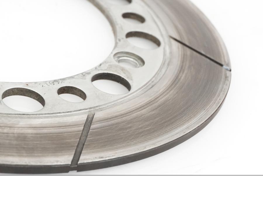 Höger sida på Bromsskiva från en Honda VF 750 C -1982 motorcykel.