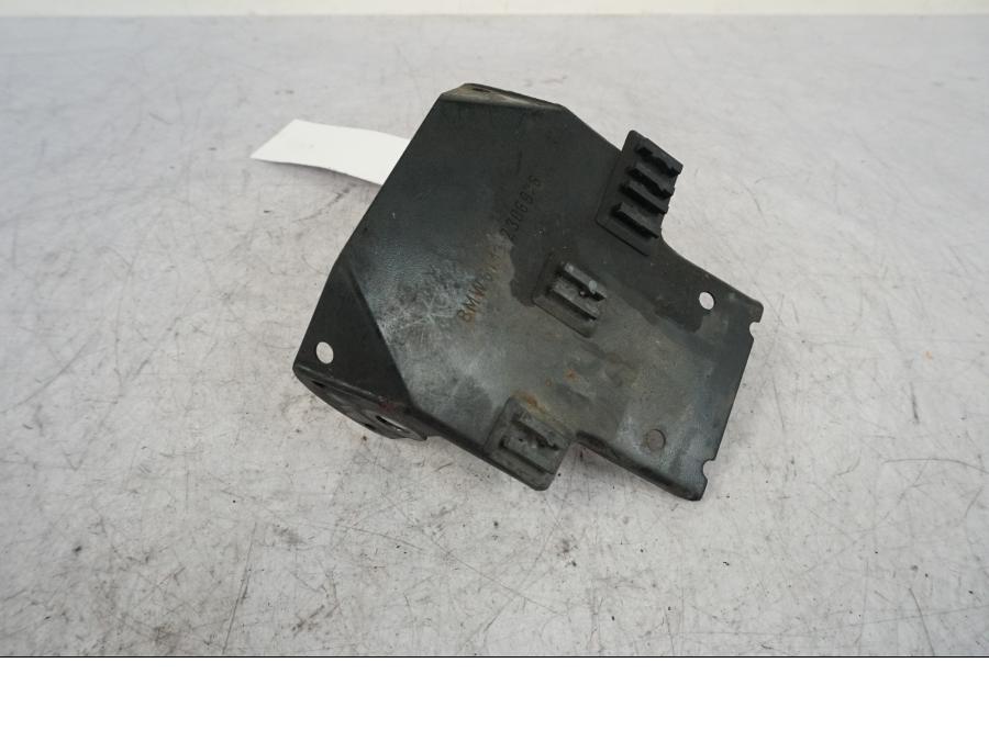 Höger sida på Ramdel från en BMW R 850 R -2004 motorcykel.