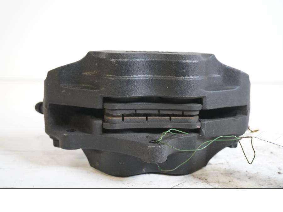 Höger sida på Bromsok från en Honda CBR 900 RR -1993 motorcykel.