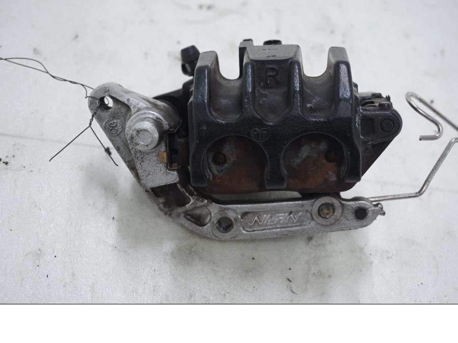 Höger sida på Bromsok från en Triumph Thunderbird 900 -2000 motorcykel.