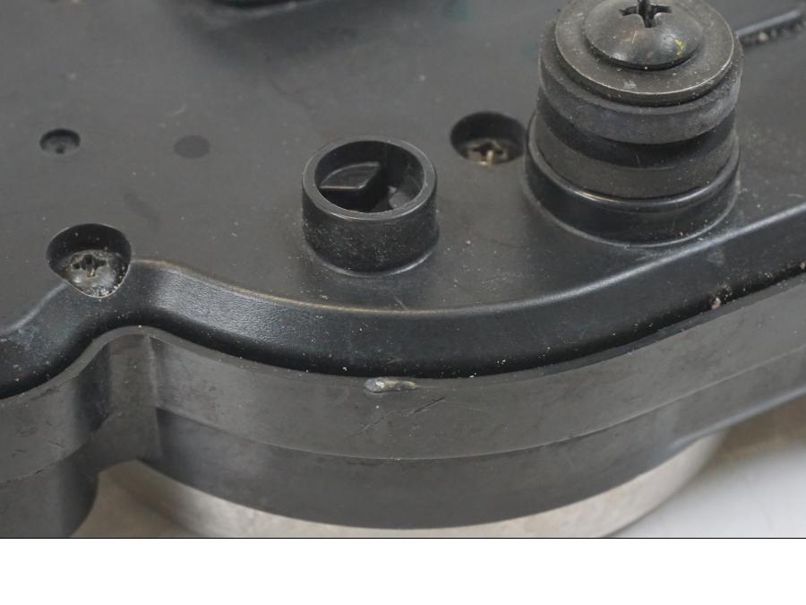 Extrabild2 på Instrumentpanel från en Yamaha YZF 1000 R1 -2004 motorcykel.