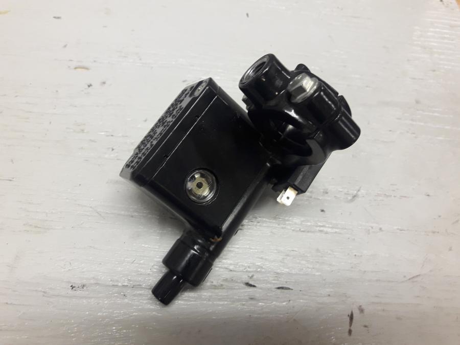 Baksidan på Bromshuvudcylinder från en KTM 125 Duke -2017 motorcykel.