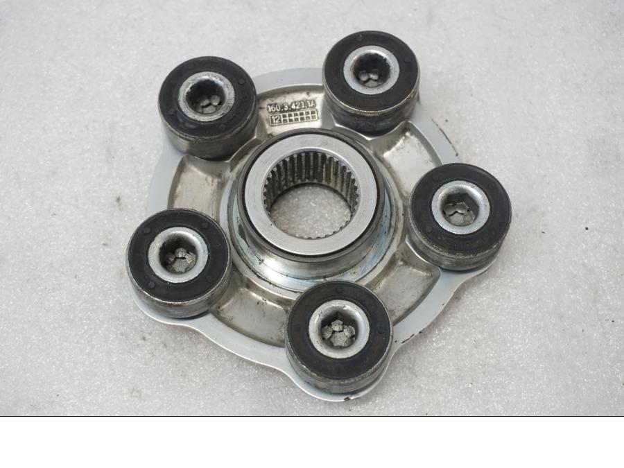 Baksidan på Drevfäste från en Ducati Monster 796 -2013 motorcykel.