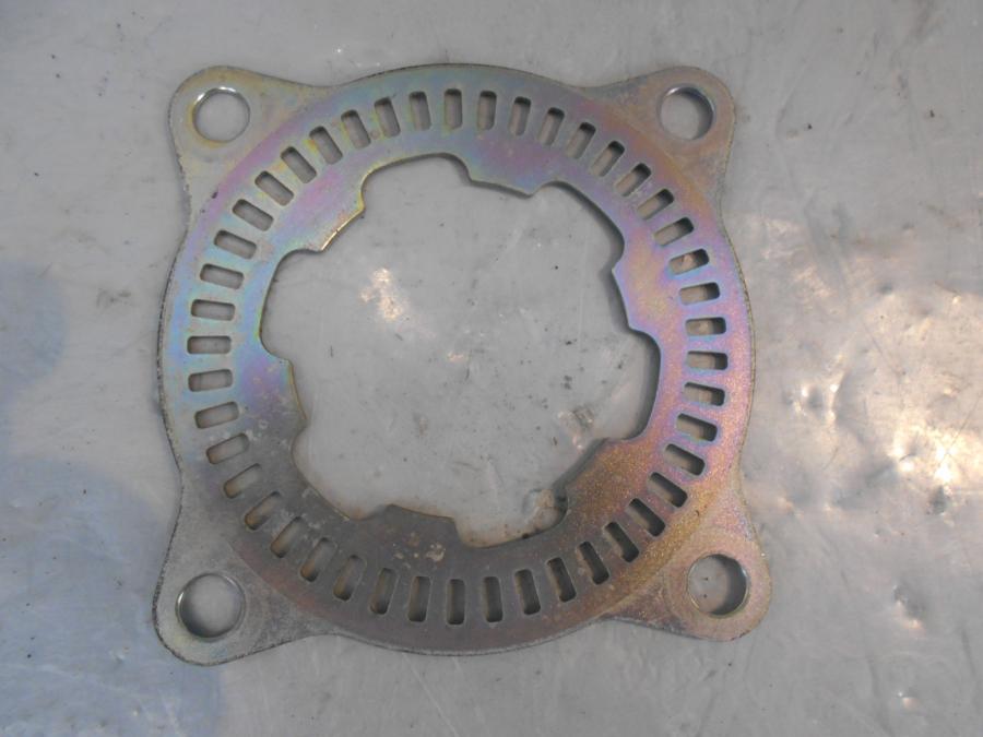 Baksidan på ABS krans från en Kawasaki Z 900 -2018 motorcykel.