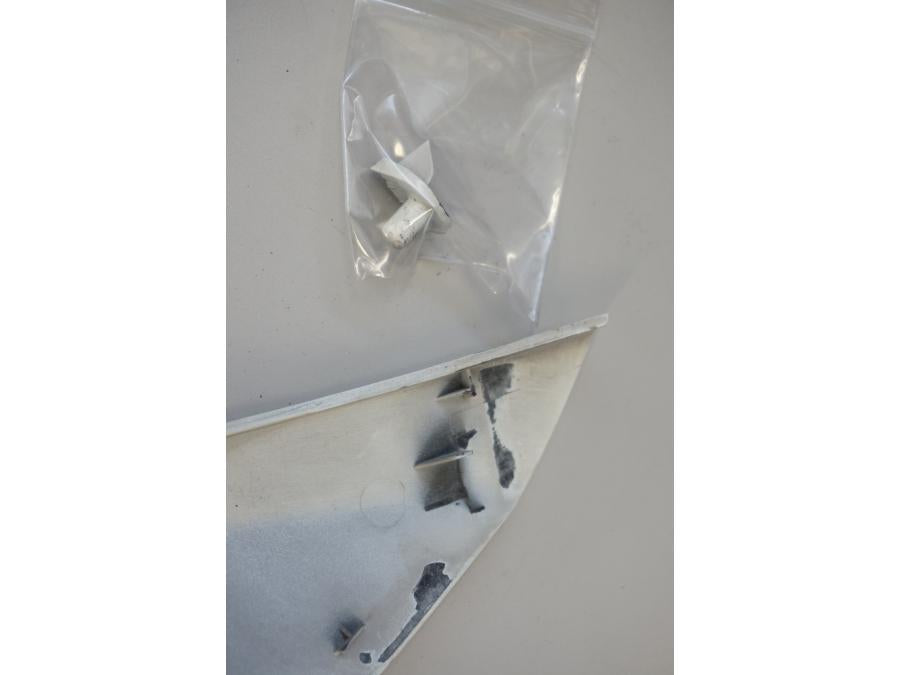 Höger sida på Bakvinge från en Suzuki SFV 650 A Gladius -2012 motorcykel.