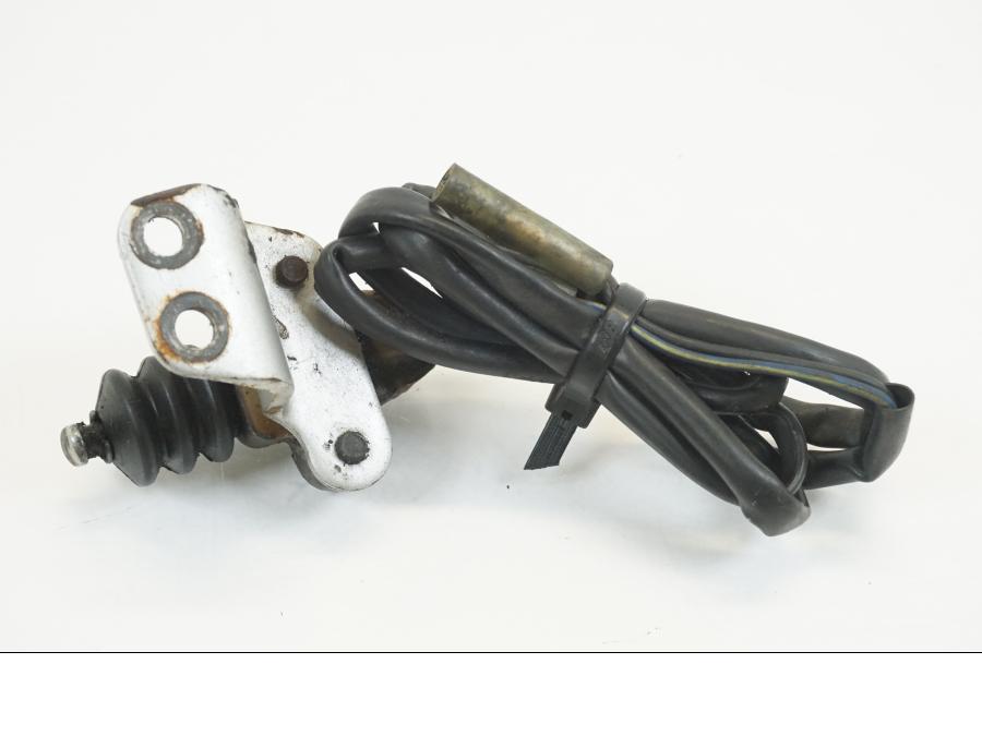 Höger sida på Sidostödsbrytare från en Yamaha XJ 600 -1984 motorcykel.