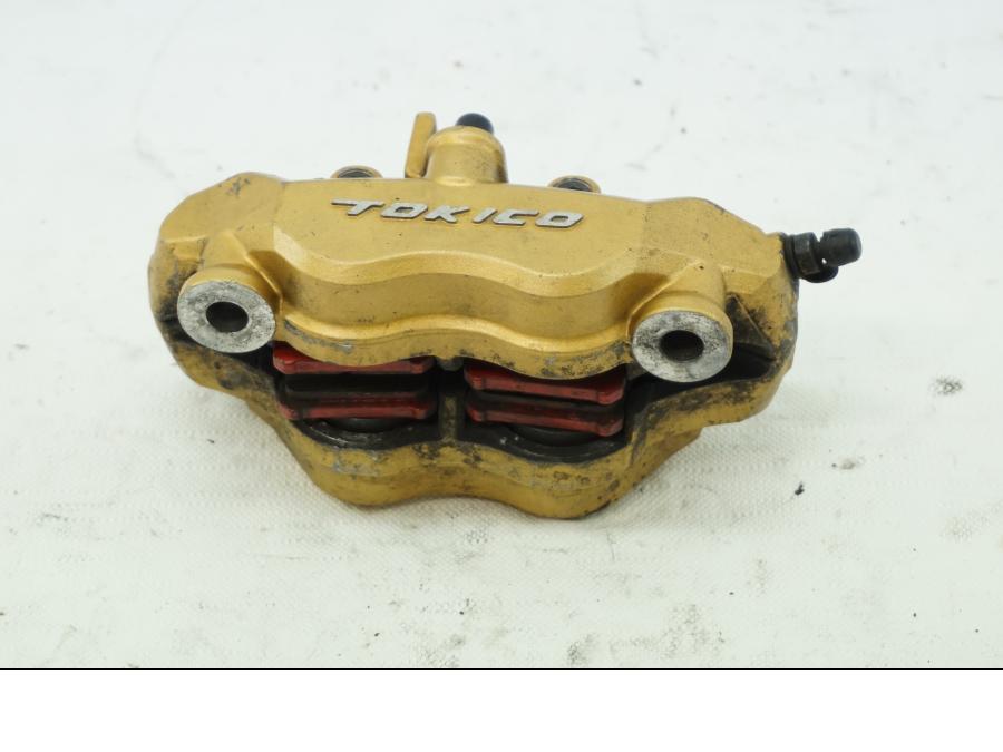 Snett uppifrån på Bromsok från en Kawasaki ZX-6R -2004 motorcykel.