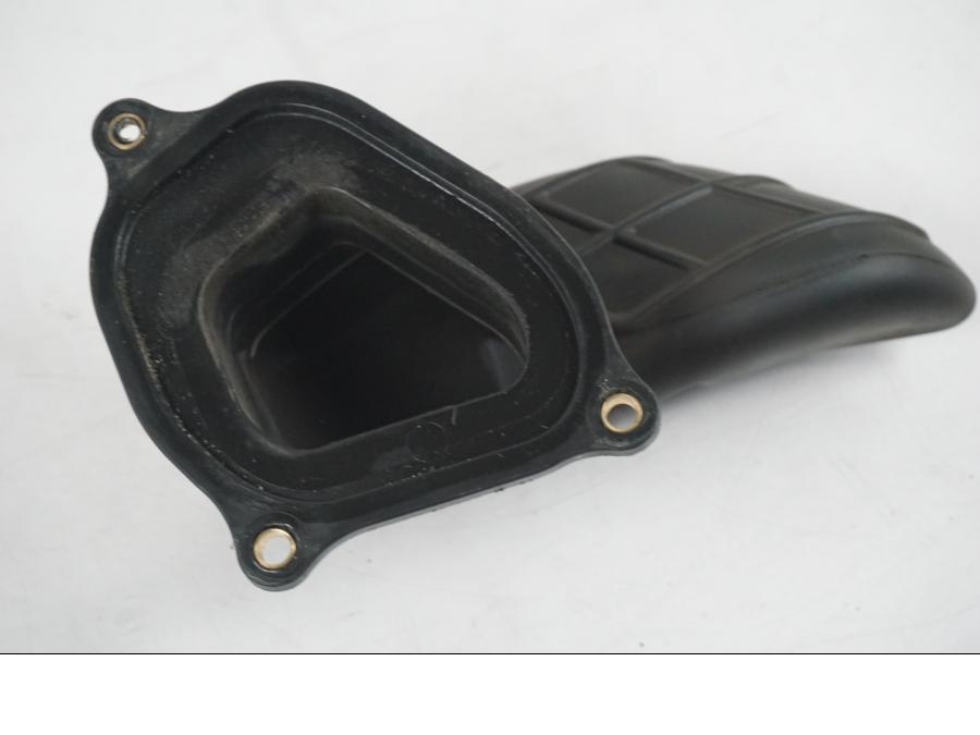 Vänster sida på Luftburksnorkel från en MV Agusta Dragster -2014 motorcykel.