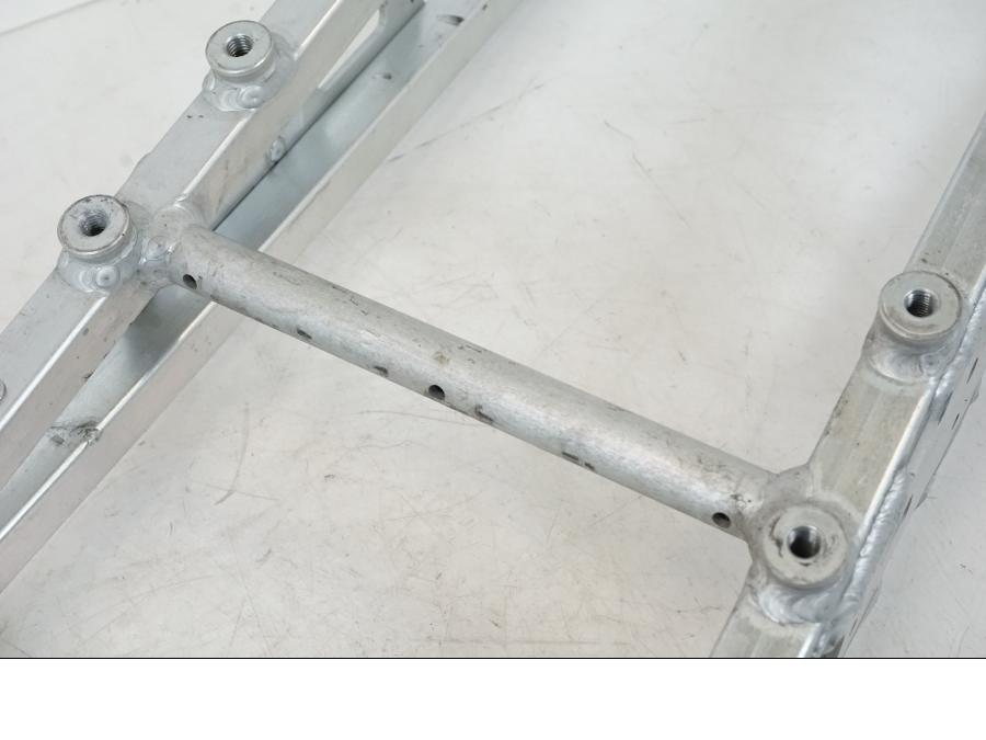 Extrabild3 på Bakram från en Aprilia Tuono V4R -2011 motorcykel.