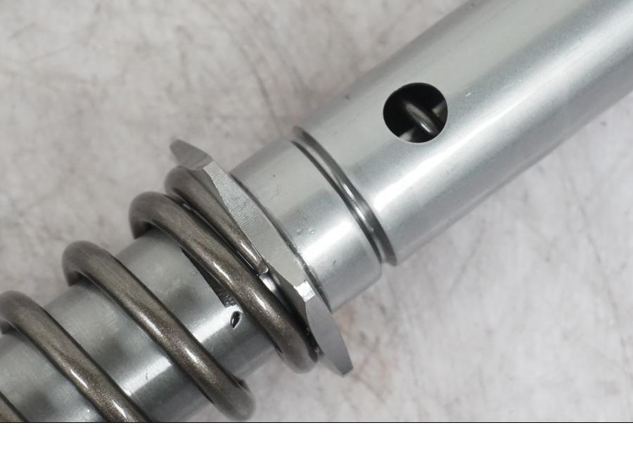 Extrabild5 på Gaffelbensdelar från en Ducati Multistrada V4 -2024 motorcykel.