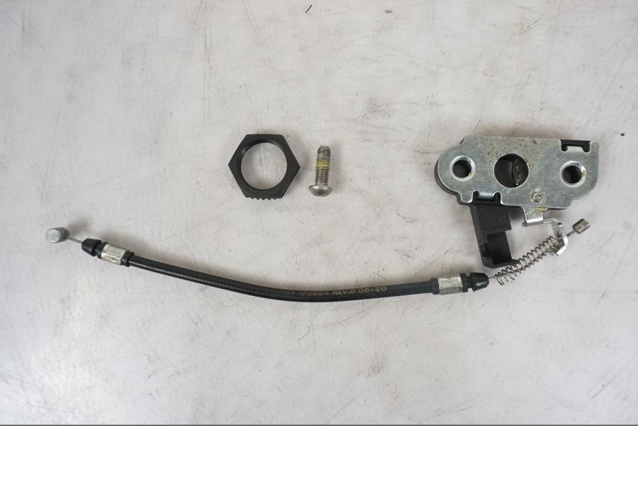 Extrabild1 på Sadellåsmekanism från en KTM 1290 Super Duke R -2021 motorcykel.