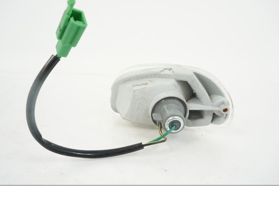 Extrabild1 på Blinkers från en Kawasaki ZZR 1100 -1994 motorcykel.