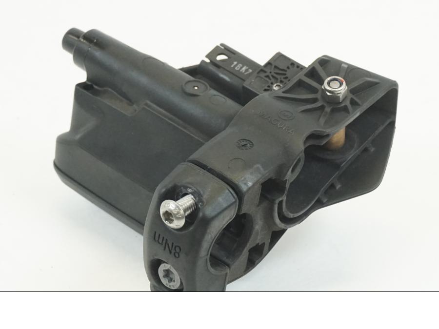 Vänster sida på Kopplingshuvudcylinder från en BMW R 1200 GS -2018 motorcykel.