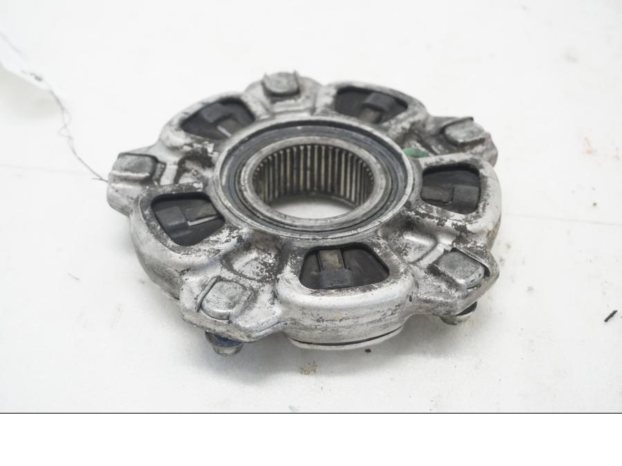 Baksidan på Drevfäste från en MV Agusta Brutale 800 -2014 motorcykel.