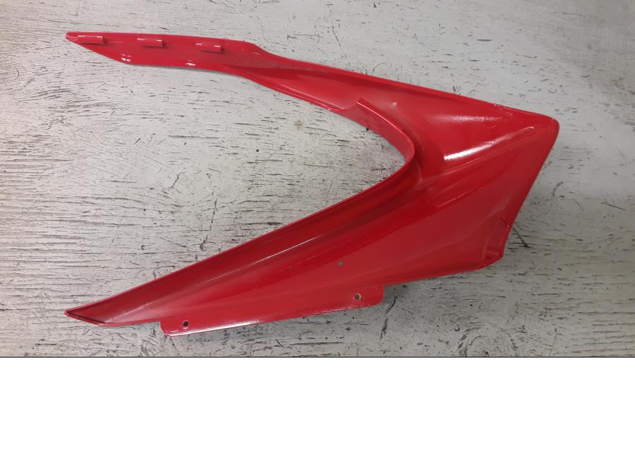 Baksidan på Toppkåpa från en Ducati 899 Panigale -2014 motorcykel.