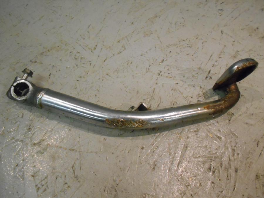 Vänster sida på Bromspedal från en Honda GL 500 -1982 motorcykel.