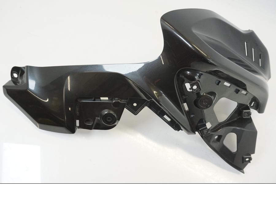 Höger sida på Bensintankskåpa från en Yamaha MT-10 -2016 motorcykel.