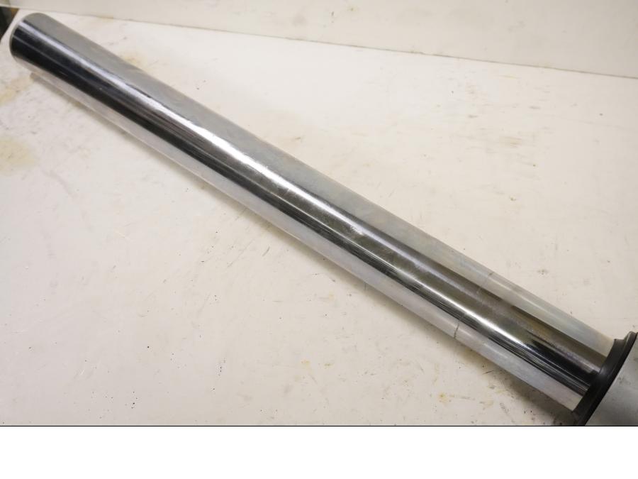 Höger sida på Gaffelben från en Suzuki GSX 1100 -1992 motorcykel.