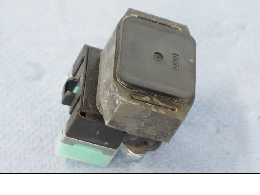 Extrabild2 på Startrelä från en Yamaha X-Max 250 -2016 scooter.