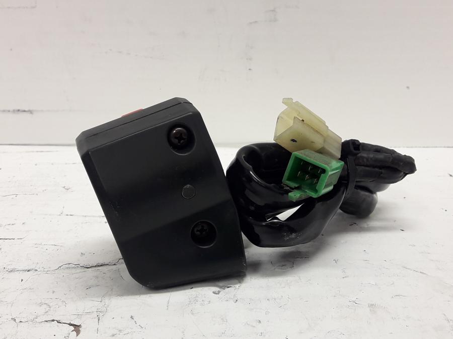 Baksidan på Styrelreglage från en Kawasaki KLE 500 -2001 motorcykel.