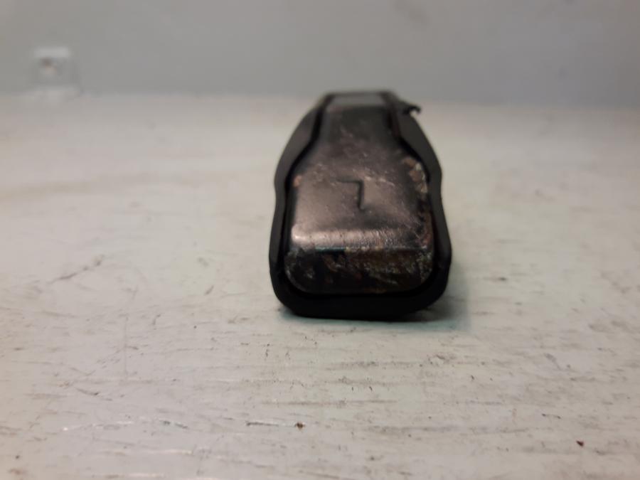 Höger sida på Fotpinne från en Honda CBR 125 R -2008 motorcykel.