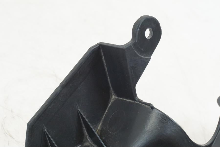 Snett uppifrån på Sidopanel från en Honda VFR 800 -2003 motorcykel.