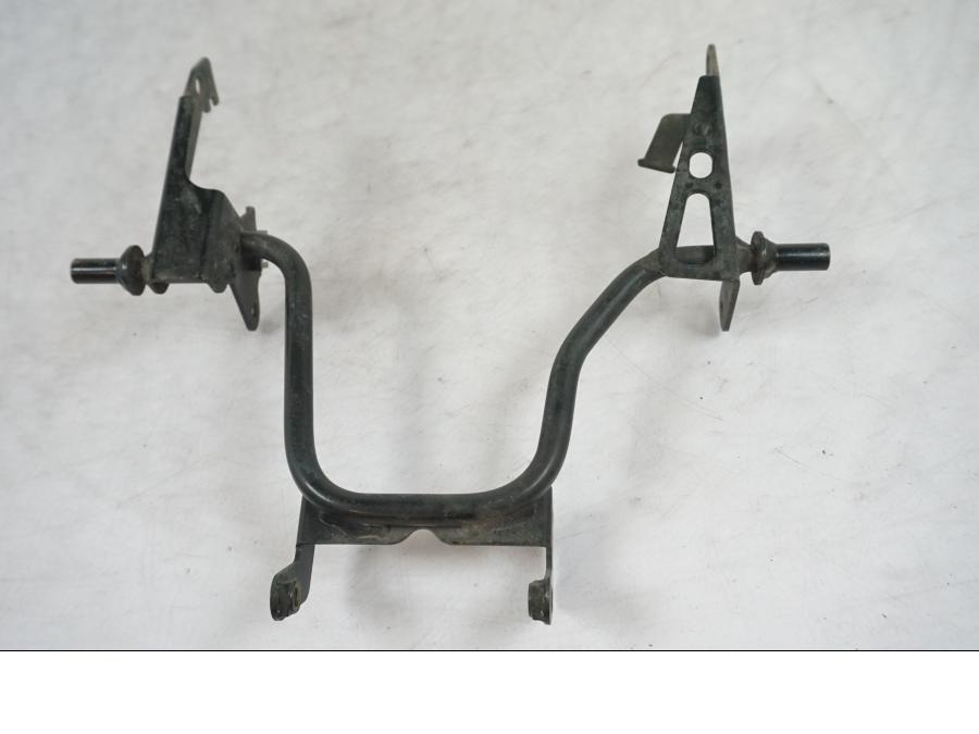 Snett nerifrÄn pÄ BensintankfÀste frÄn en BMW R 1200 R -2007 motorcykel.