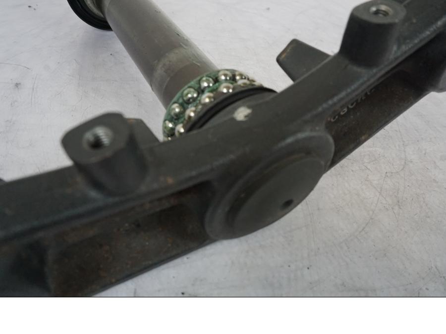 Extrabild2 på Gaffelkrona från en Kawasaki ER-6F -2010 motorcykel.