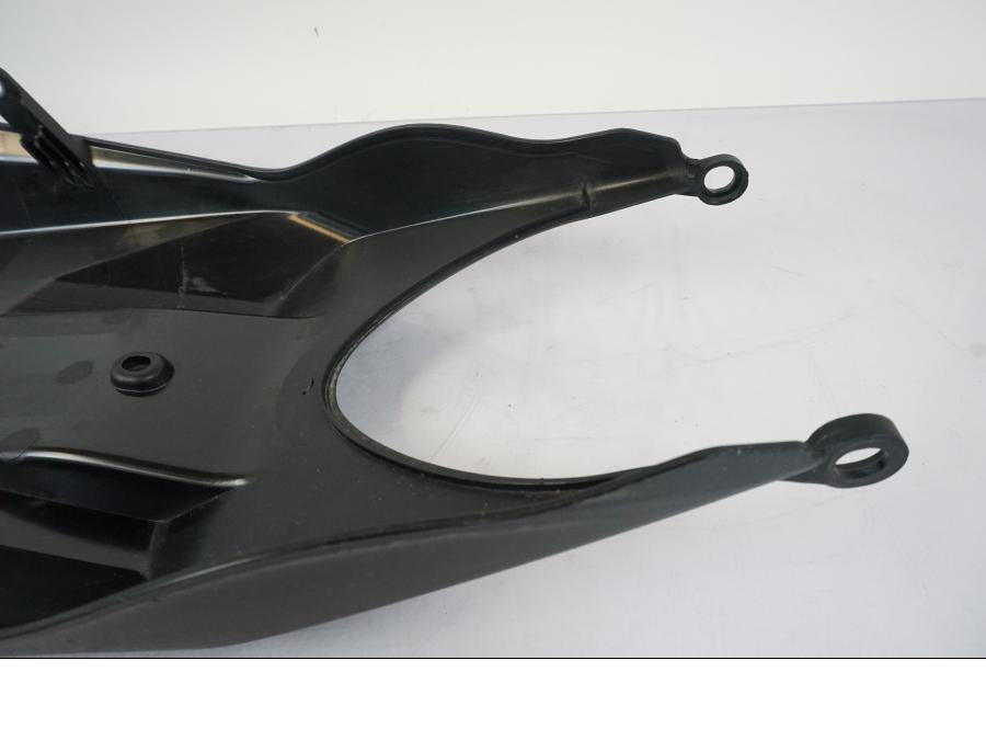 Extrabild2 på Undertail från en KTM 790 Duke -2019 motorcykel.