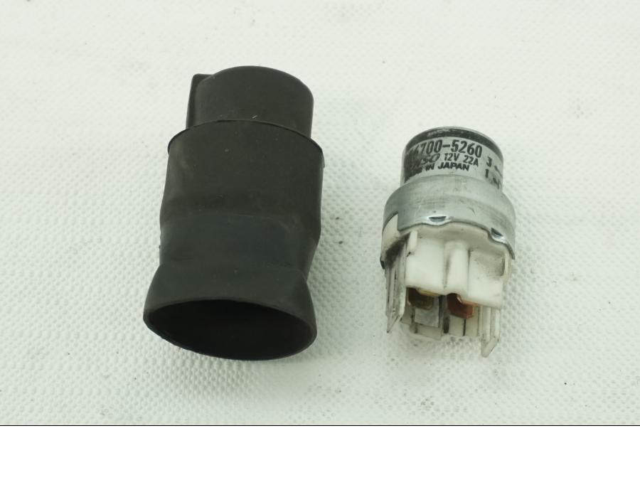 Framsidan på Relä från en Kawasaki VN 1500 Classic Tourer -2001 motorcykel.