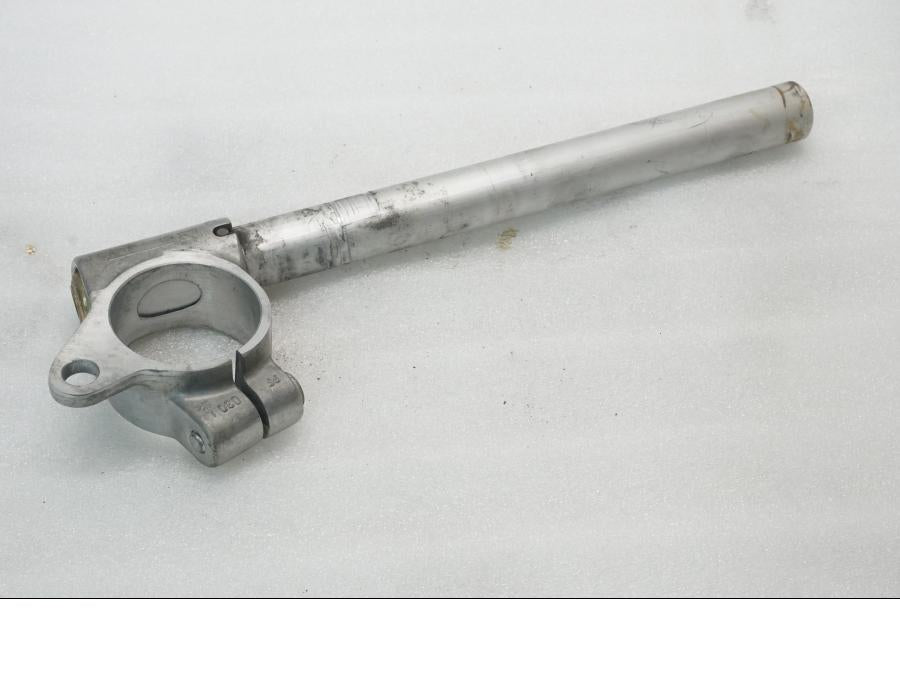 Baksidan på Styre från en Kawasaki ZX-9R -1998 motorcykel.