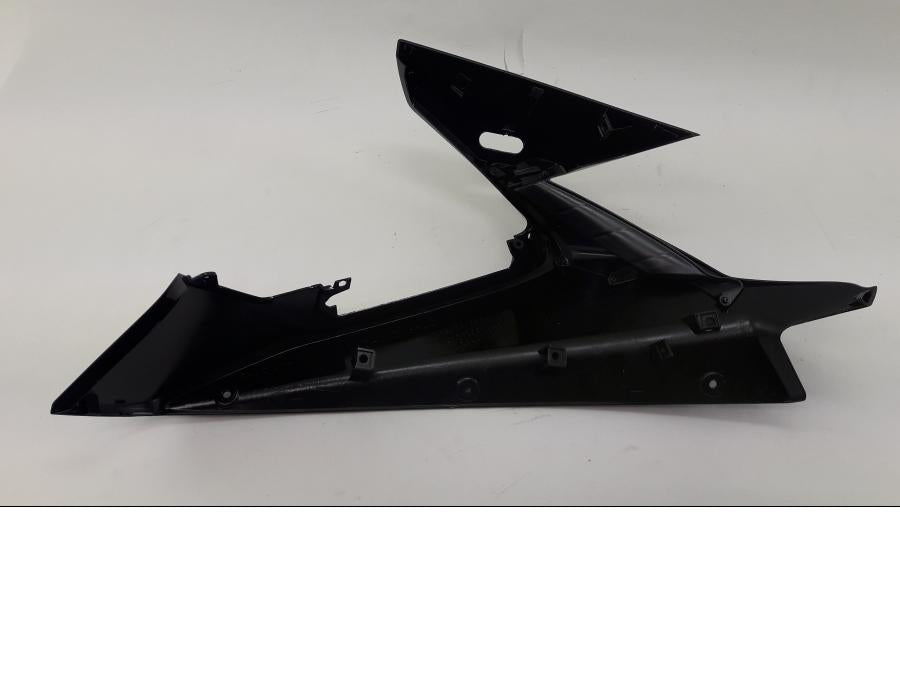 Baksidan på Sidkåpa från en Yamaha FJR 1300 -2010 motorcykel.