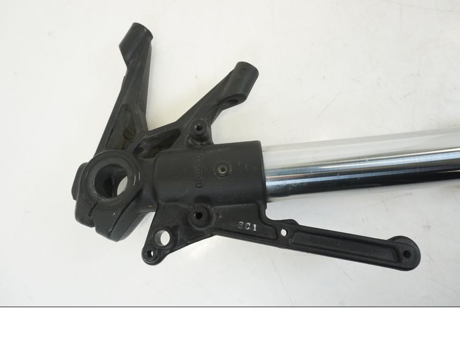 Extrabild6 pÄ Gaffelben frÄn en Ducati Hyperstrada -2013 motorcykel.