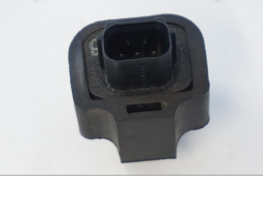 Snett nerifrån på Tilt Sensor från en Kawasaki ER-6N -2012 motorcykel.